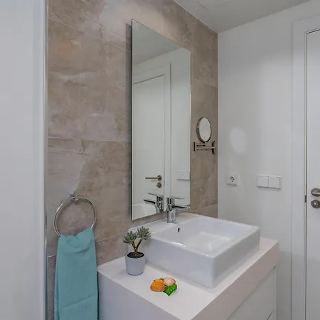 Lica Infinity Collection Maranta Apartment